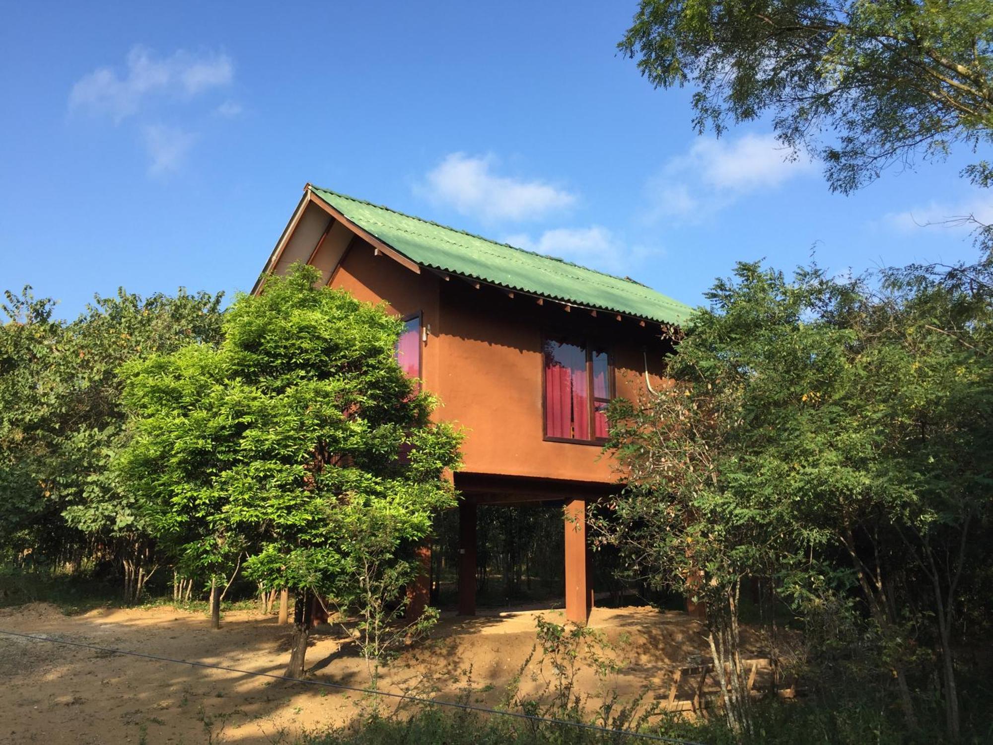 Sky Forest Habarana Exterior photo